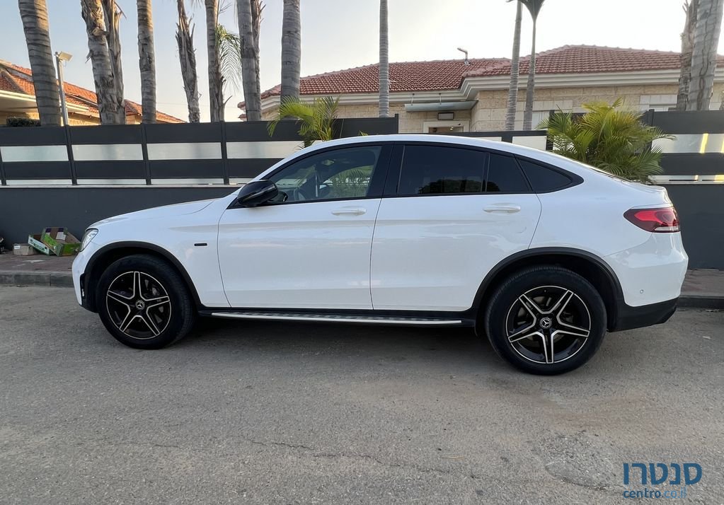 2020' Mercedes-Benz GLC מרצדס photo #3