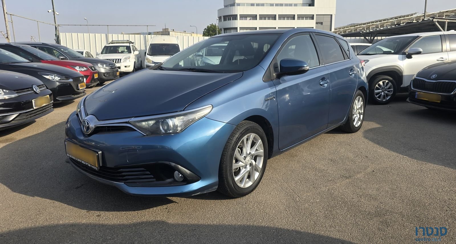 2016' Toyota Auris טויוטה אוריס photo #1