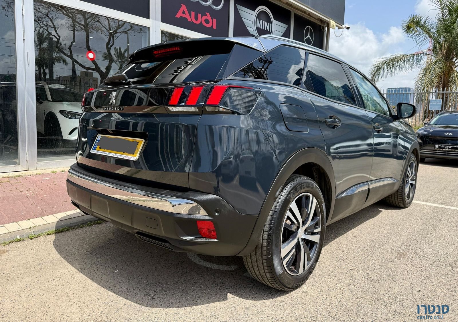 2019' Peugeot 3008 פיג'ו photo #5