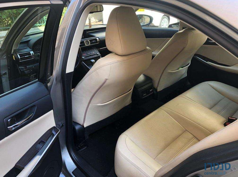 2016' Lexus Is300H לקסוס Is300H photo #4