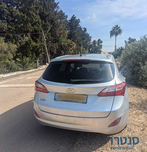 2014' Hyundai i30 יונדאי photo #2