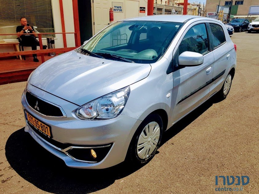 2018' Mitsubishi Space Star photo #1