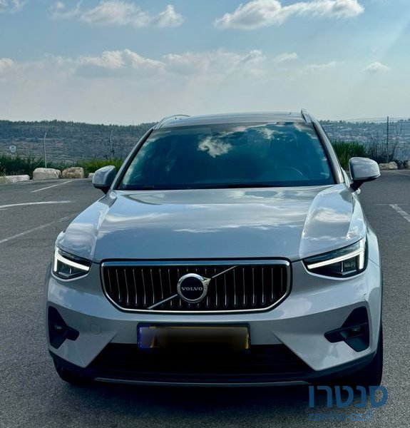 2022' Volvo XC40 וולוו photo #1