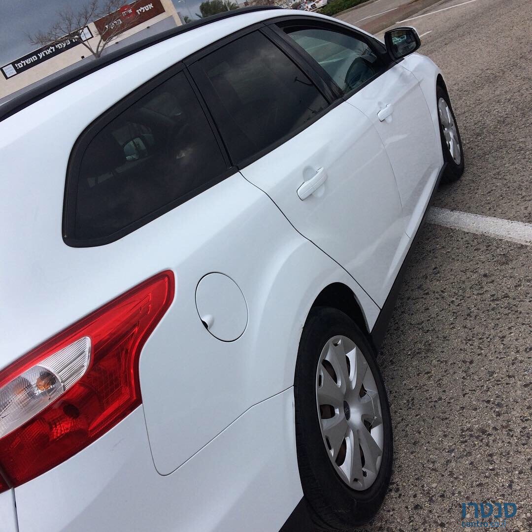 2012' Ford Focus 3 photo #3