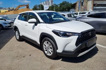 2024' Toyota Corolla Cross טויוטה קורולה קרוס