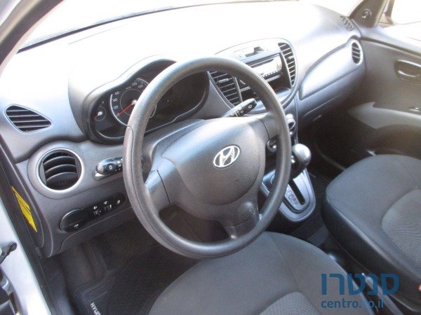 2013' Hyundai i10 photo #3