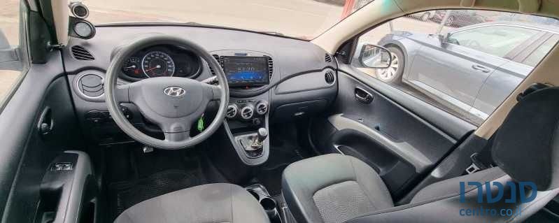 2013' Hyundai i10 יונדאי photo #2