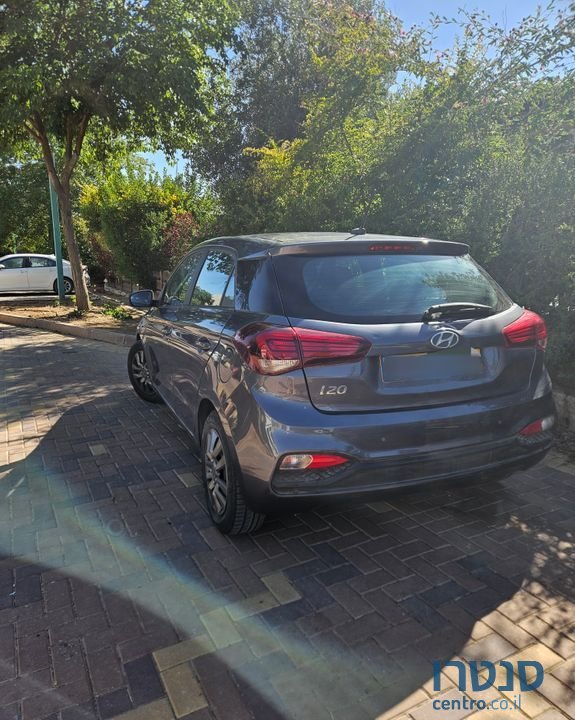 2020' Hyundai i20 יונדאי photo #2
