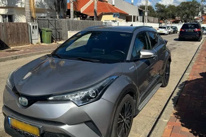 2018' Toyota C-HR טויוטה