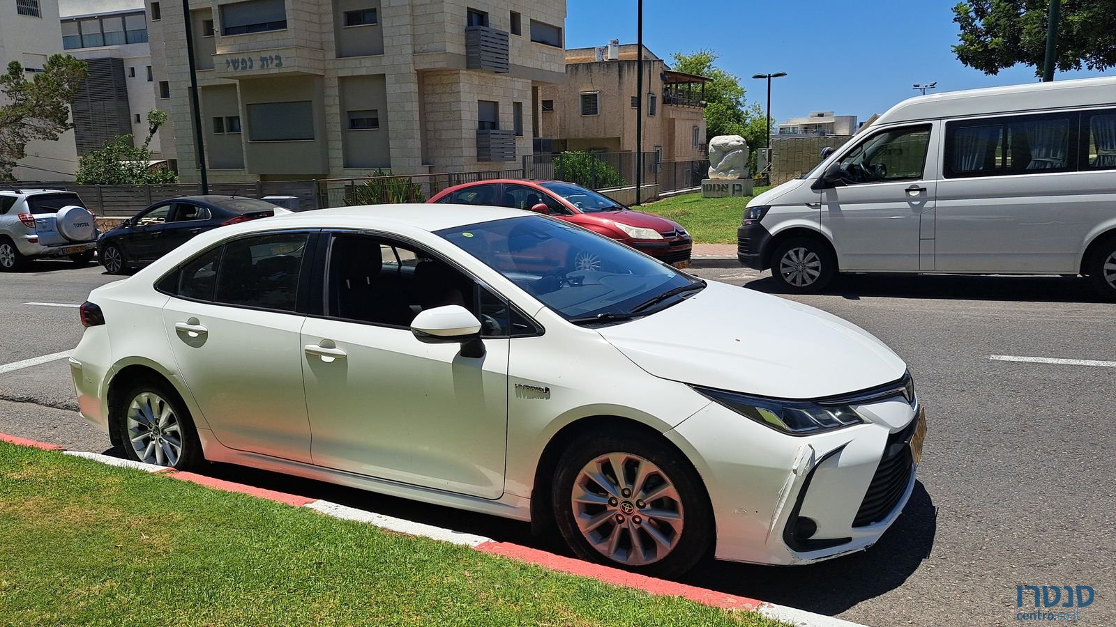 2019' Toyota Corolla טויוטה קורולה photo #2