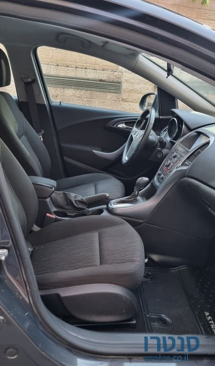 2013' Opel Astra אופל אסטרה photo #2
