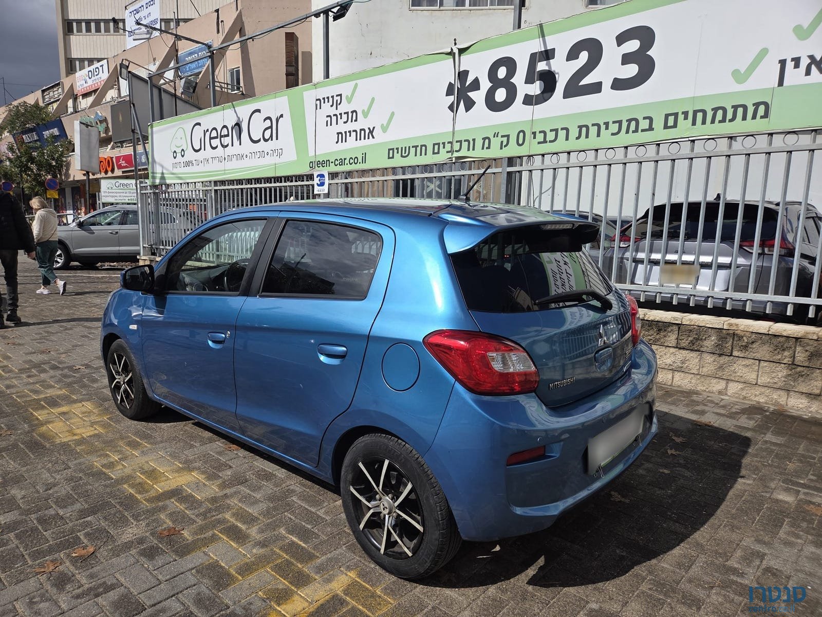 2017' Mitsubishi Space Star photo #5