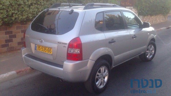 2008' Hyundai Tucson photo #2