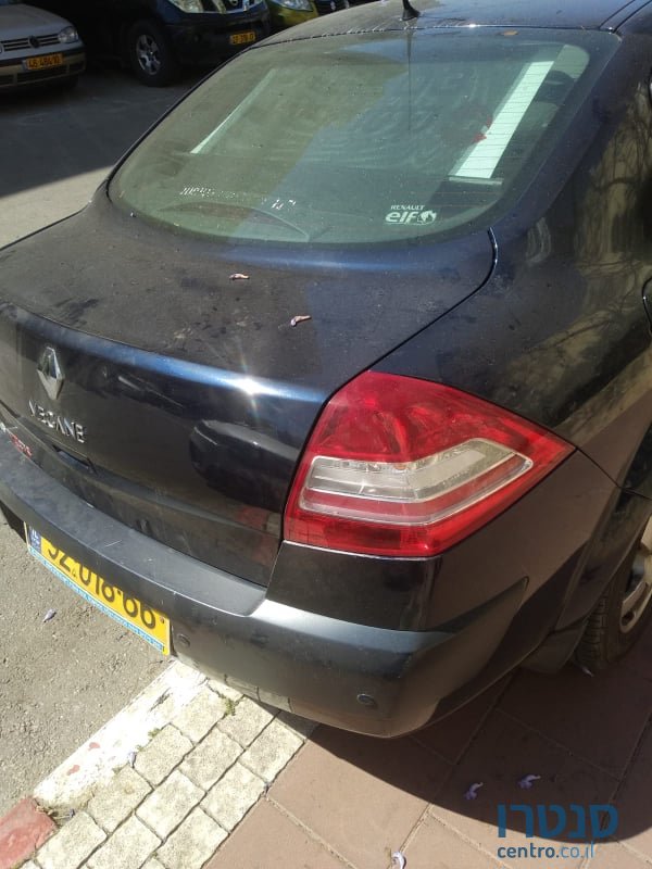 2008' Renault Megane photo #6