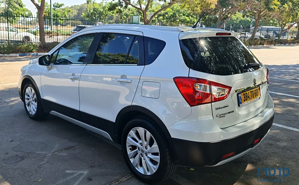 2018' Suzuki SX4 סוזוקי קרוסאובר photo #5
