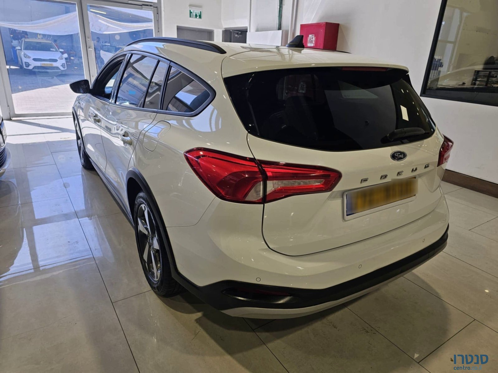 2022' Ford Focus photo #4