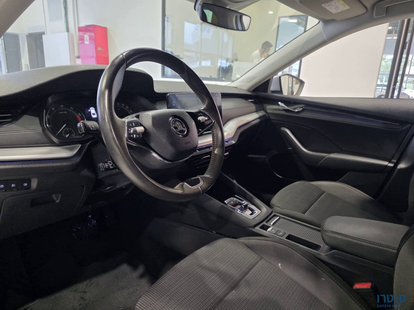 2023' Skoda Octavia photo #5