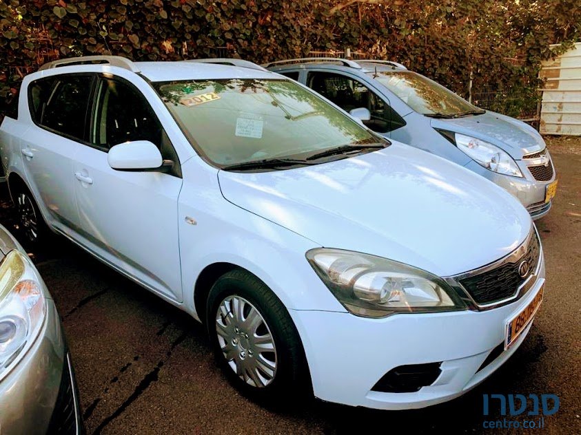 2012' Kia Ceed photo #3