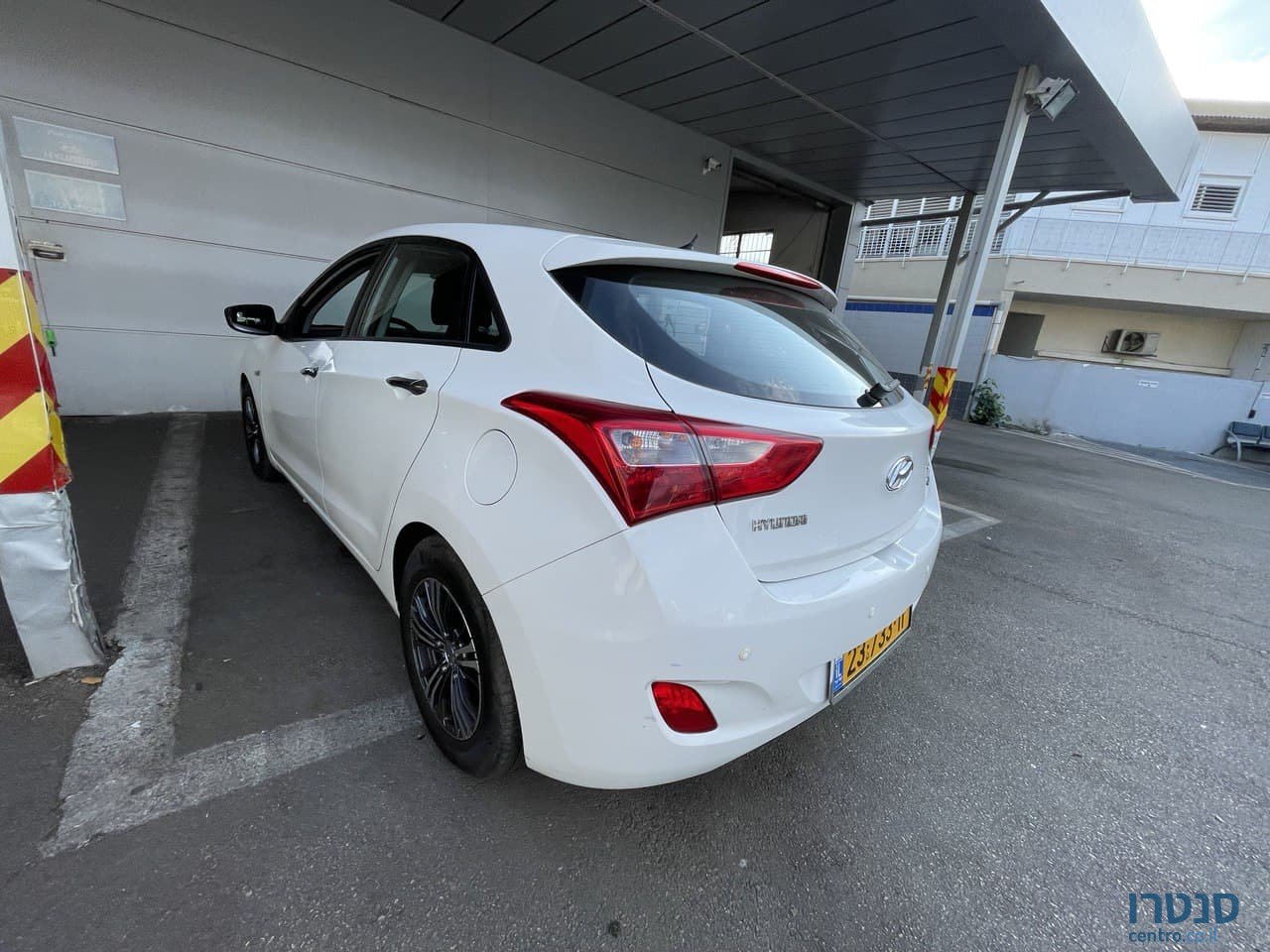 2013' Hyundai i30 photo #3