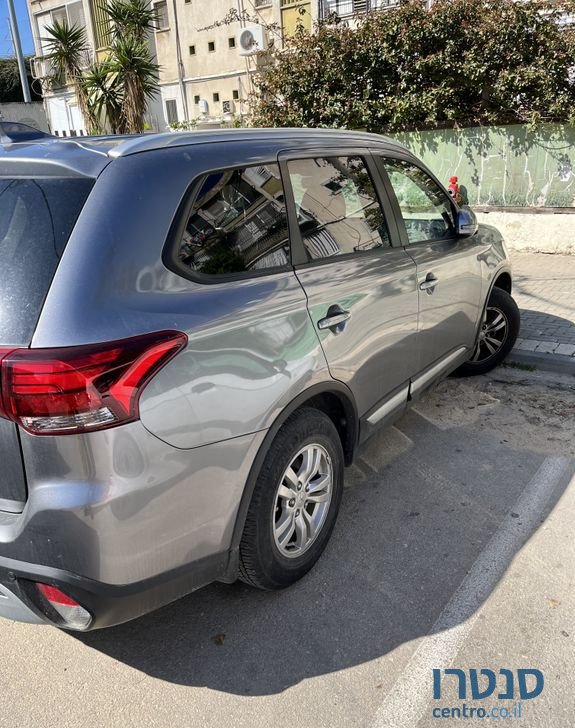 2020' Mitsubishi Outlander מיצובישי אאוטלנדר photo #1
