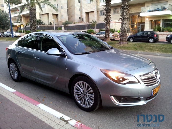 2014' Opel Insignia photo #1