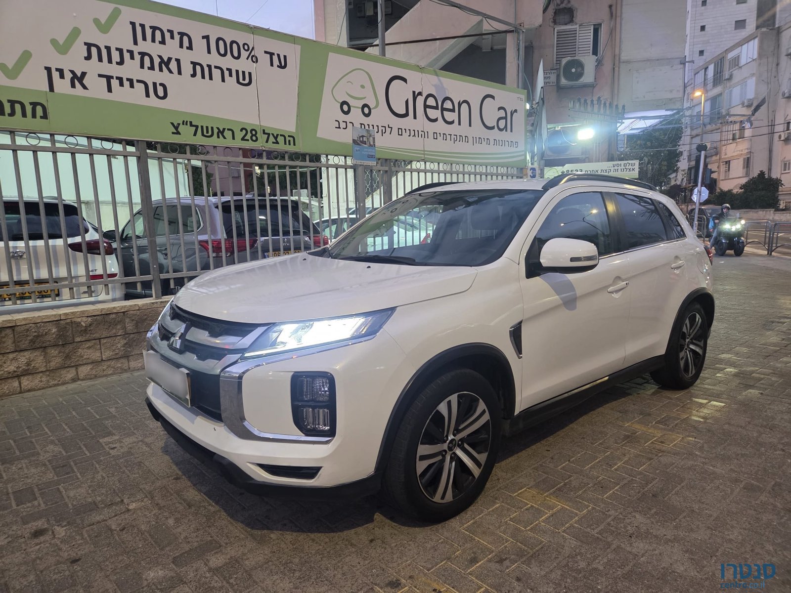 2021' Mitsubishi ASX photo #1