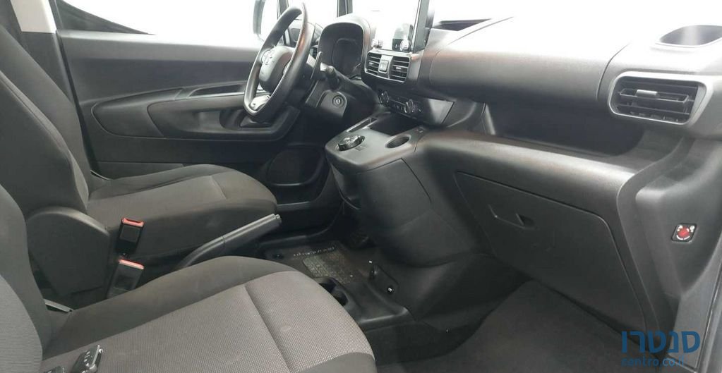 2021' Toyota Prius טויוטה פרואייס photo #5