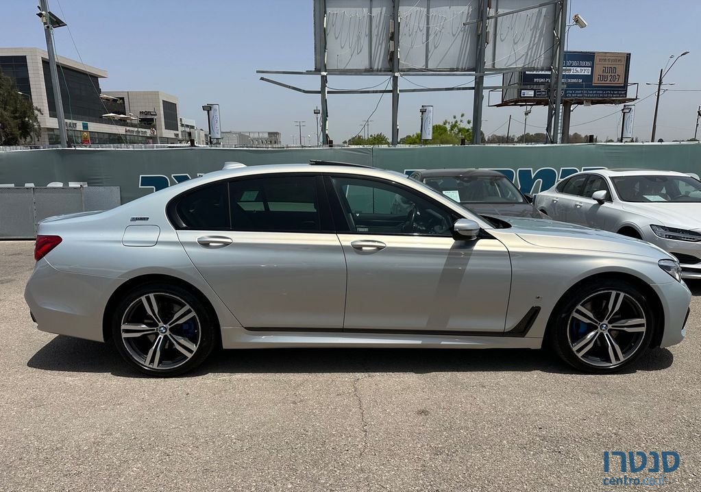 2019' BMW 7 Series ב.מ.וו סדרה 7 photo #2