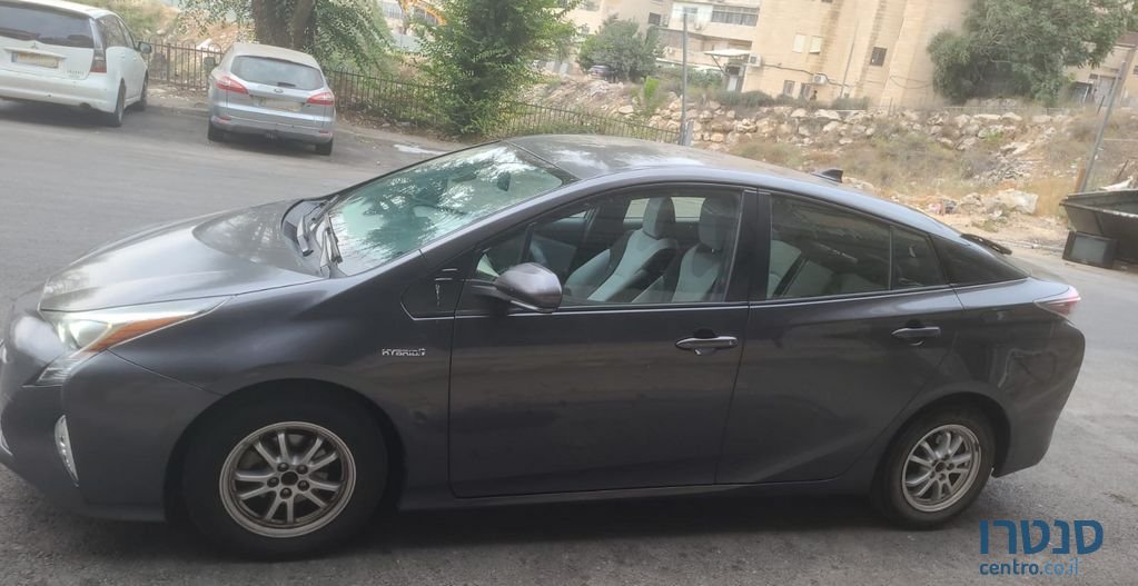 2016' Toyota Prius טויוטה פריוס photo #1