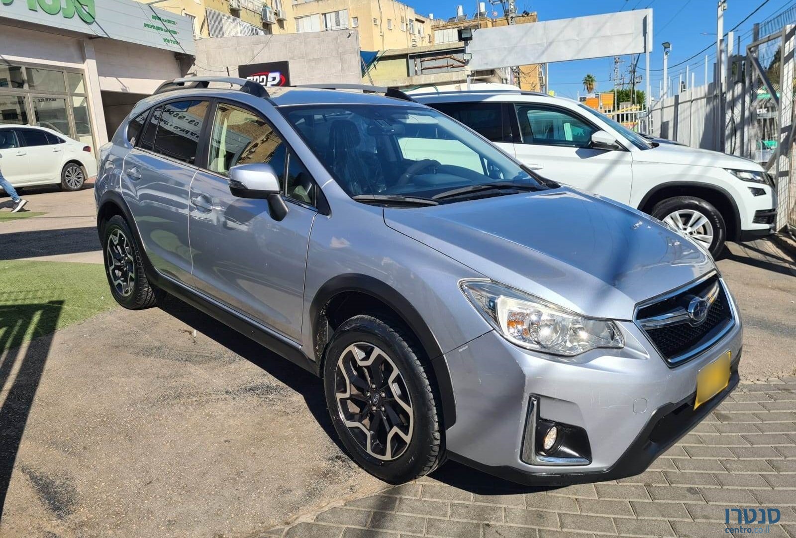 2016' Subaru XV photo #2