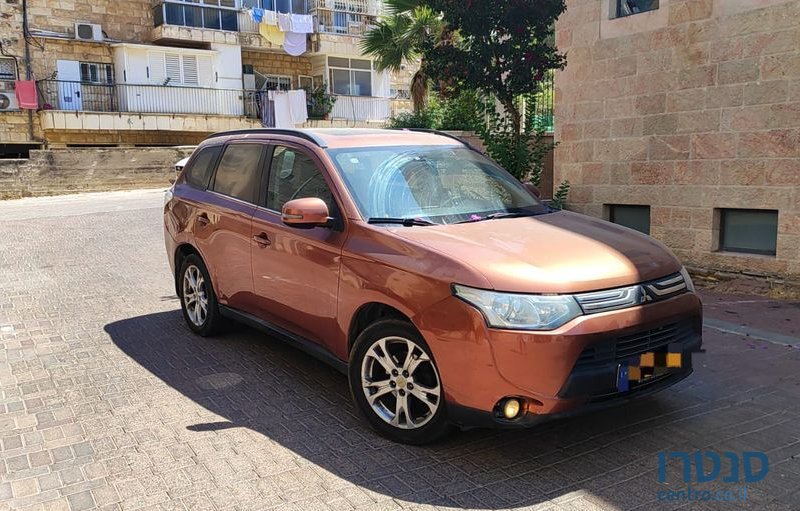 2013' Mitsubishi Outlander מיצובישי אאוטלנדר photo #3