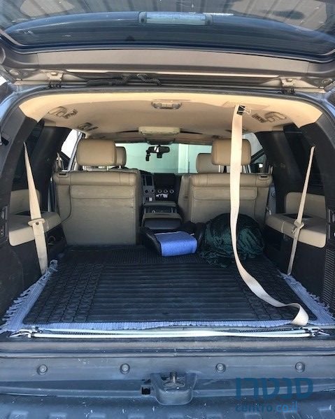 2008' Toyota Sequoia טויוטה סקויה photo #4