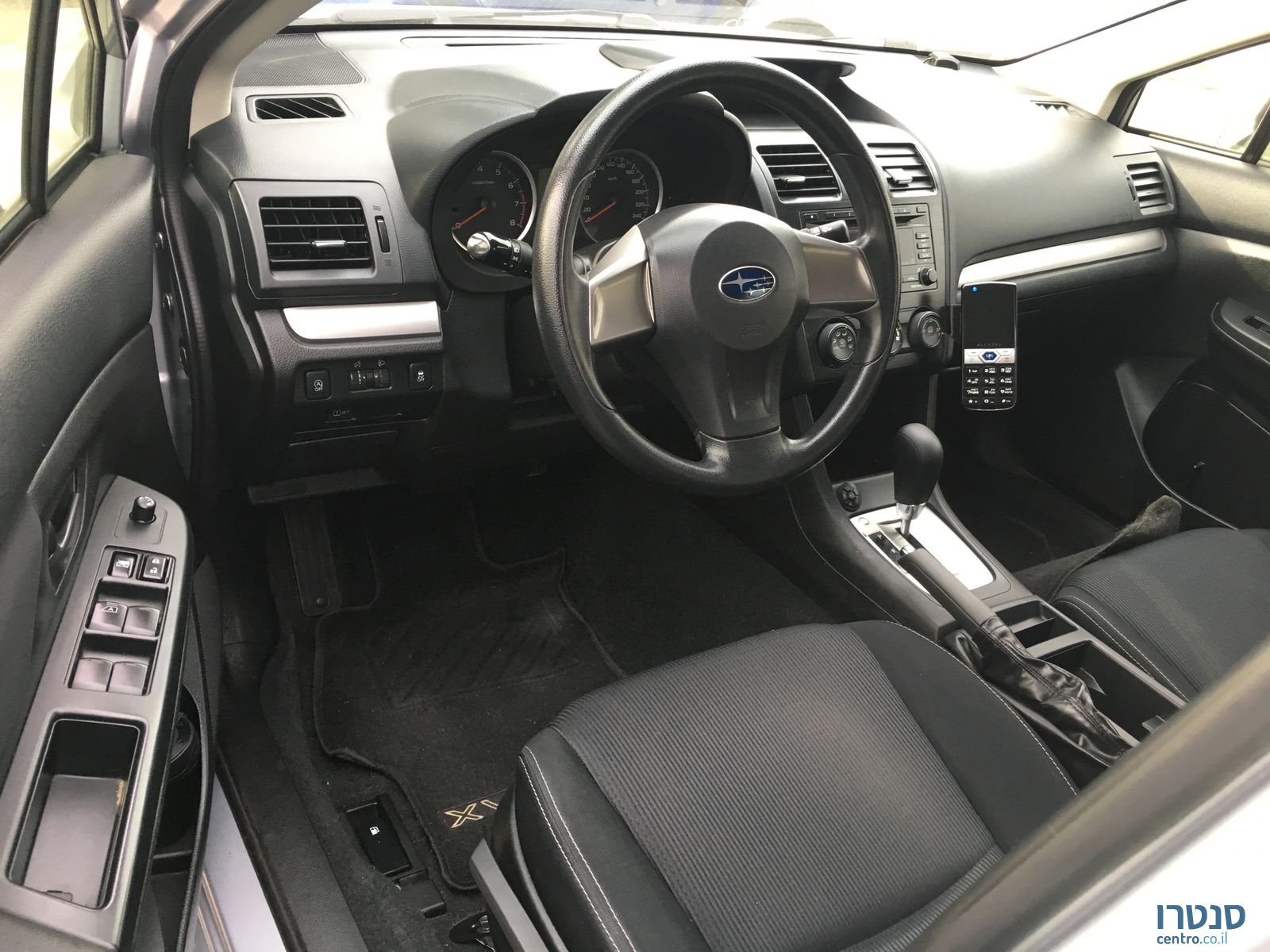 2014' Subaru XV photo #2