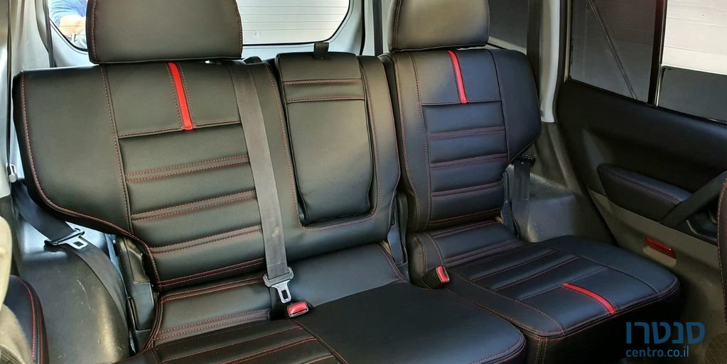 2001' Mitsubishi Pajero מיצובישי פג'רו photo #5