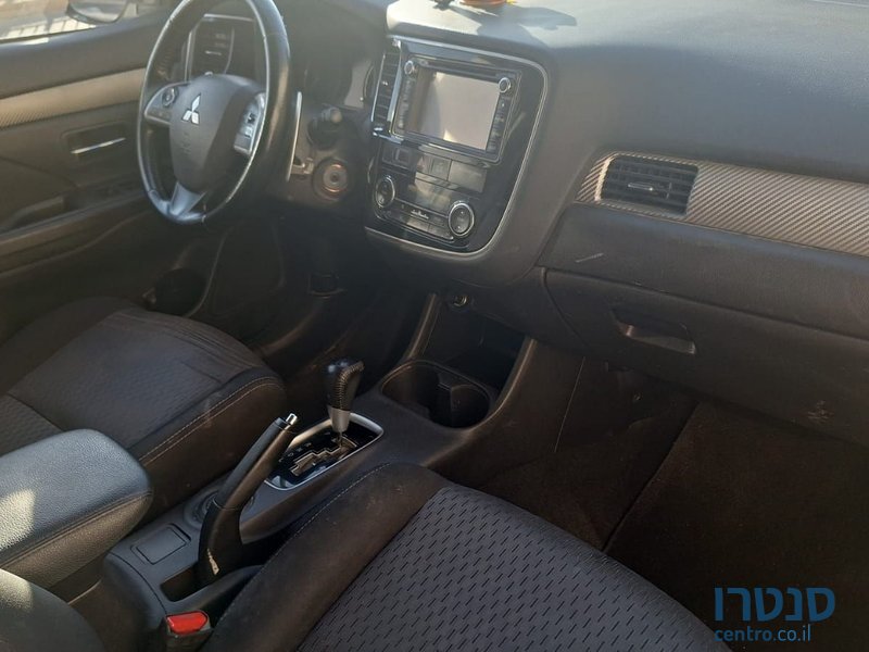2014' Mitsubishi Outlander מיצובישי אאוטלנדר photo #3