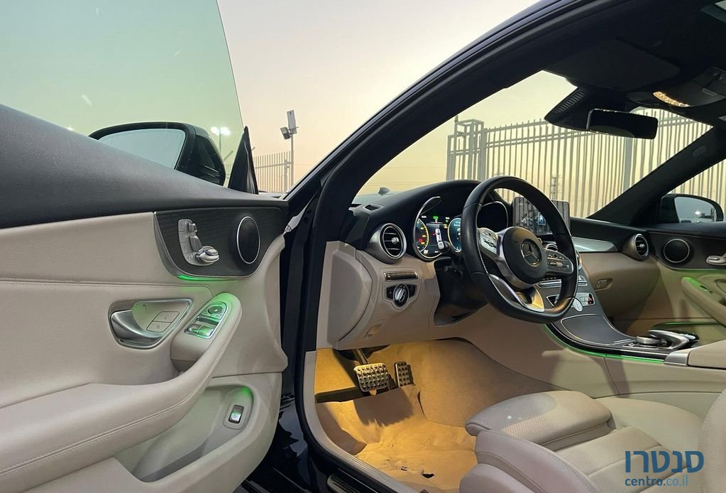 2021' Mercedes-Benz C-Class מרצדס photo #3