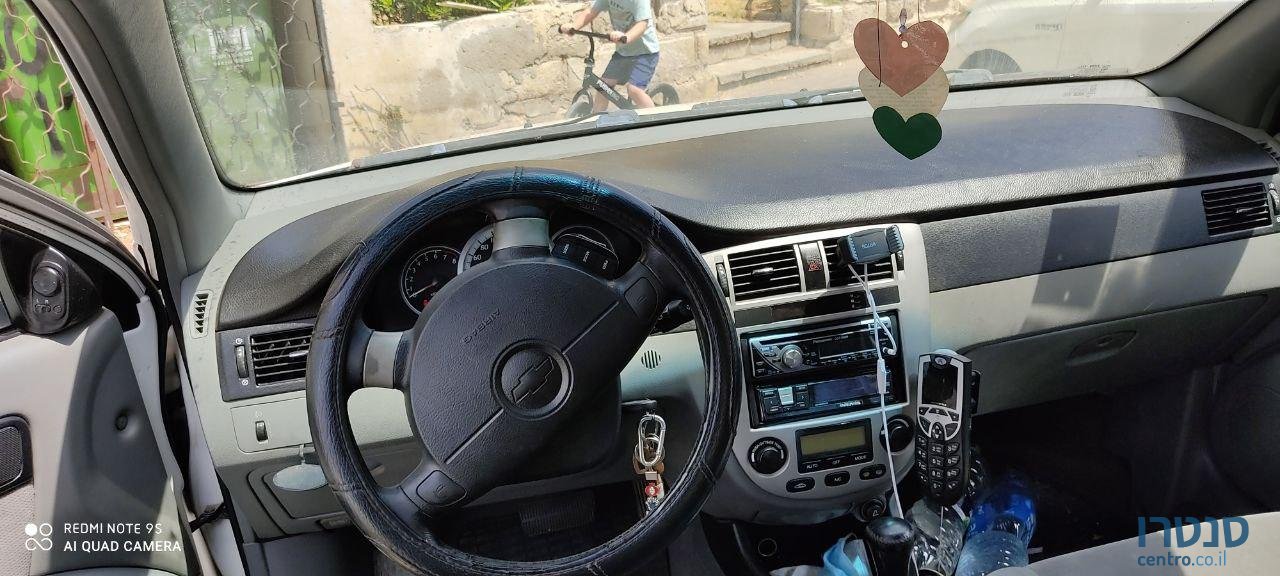 2009' Chevrolet Optra photo #3