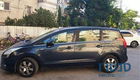 2012' Peugeot 5008 פיג'ו photo #2