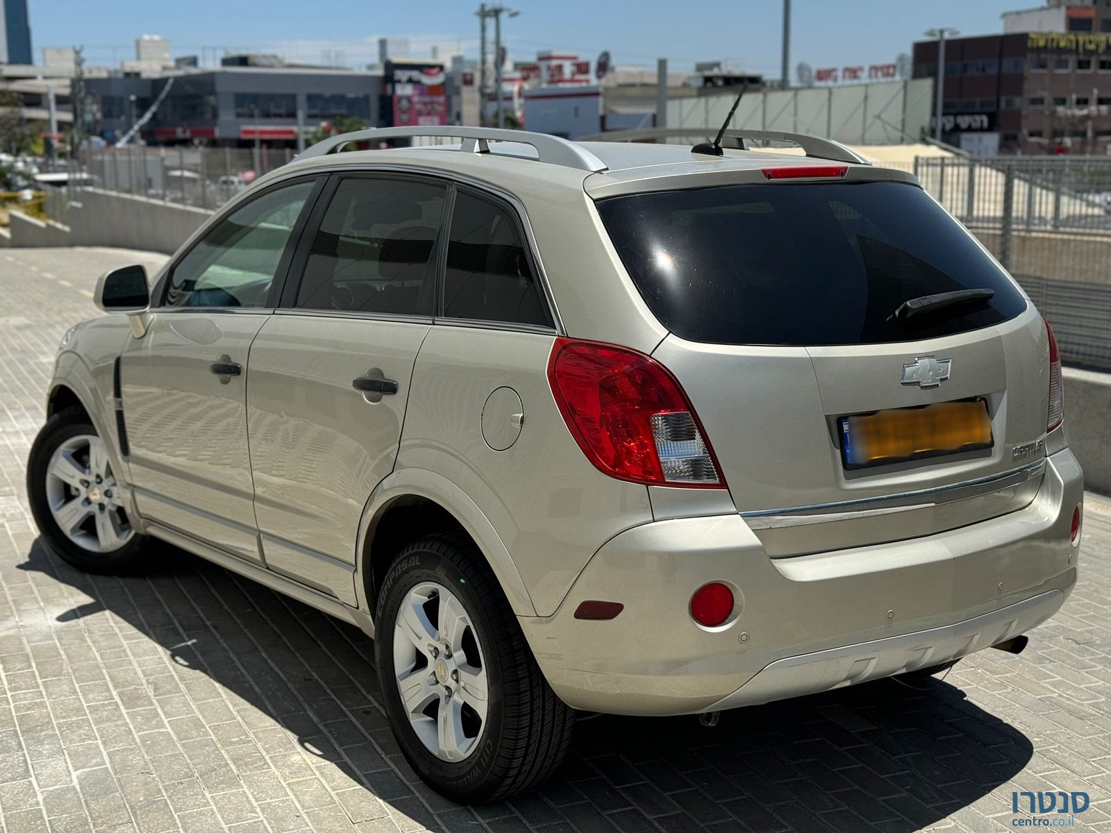 2014' Chevrolet Captiva photo #2