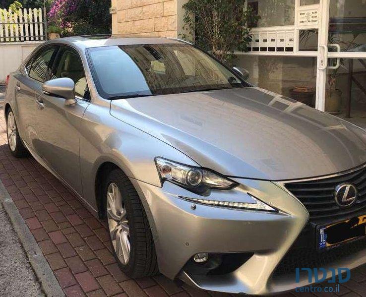 2016' Lexus Is300H לקסוס Is300H photo #1