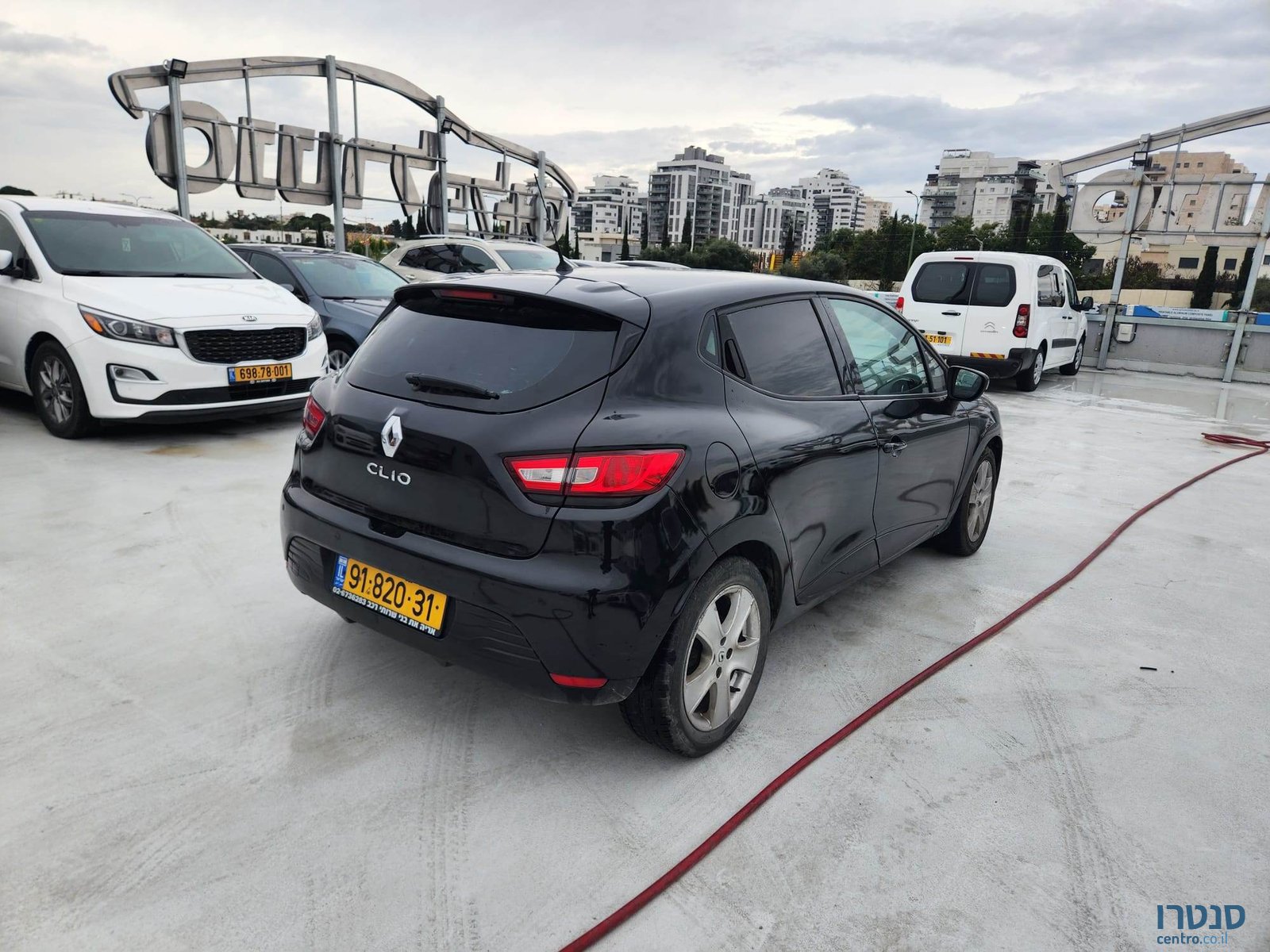 2014' Renault Clio photo #3