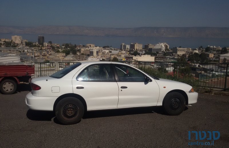 2000' Chevrolet Cavalier photo #2