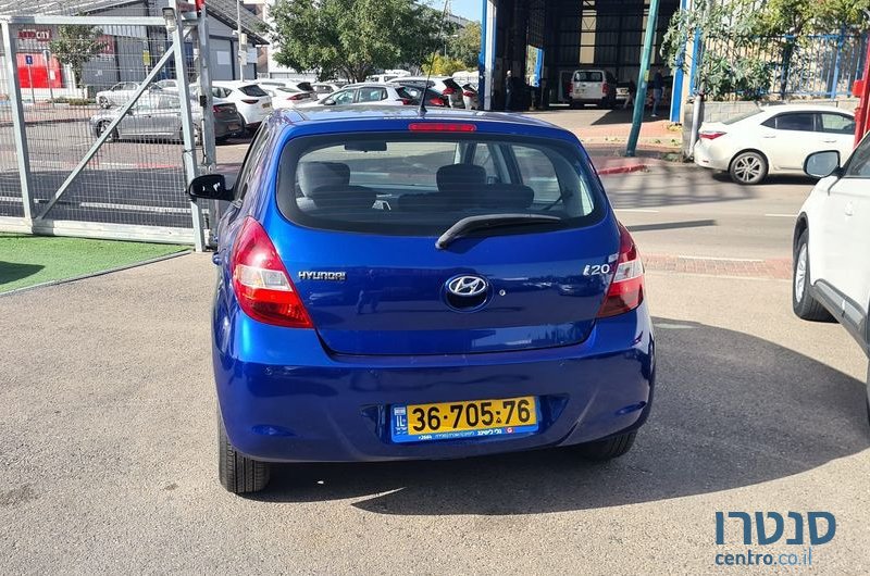 2011' Hyundai i20 יונדאי photo #5