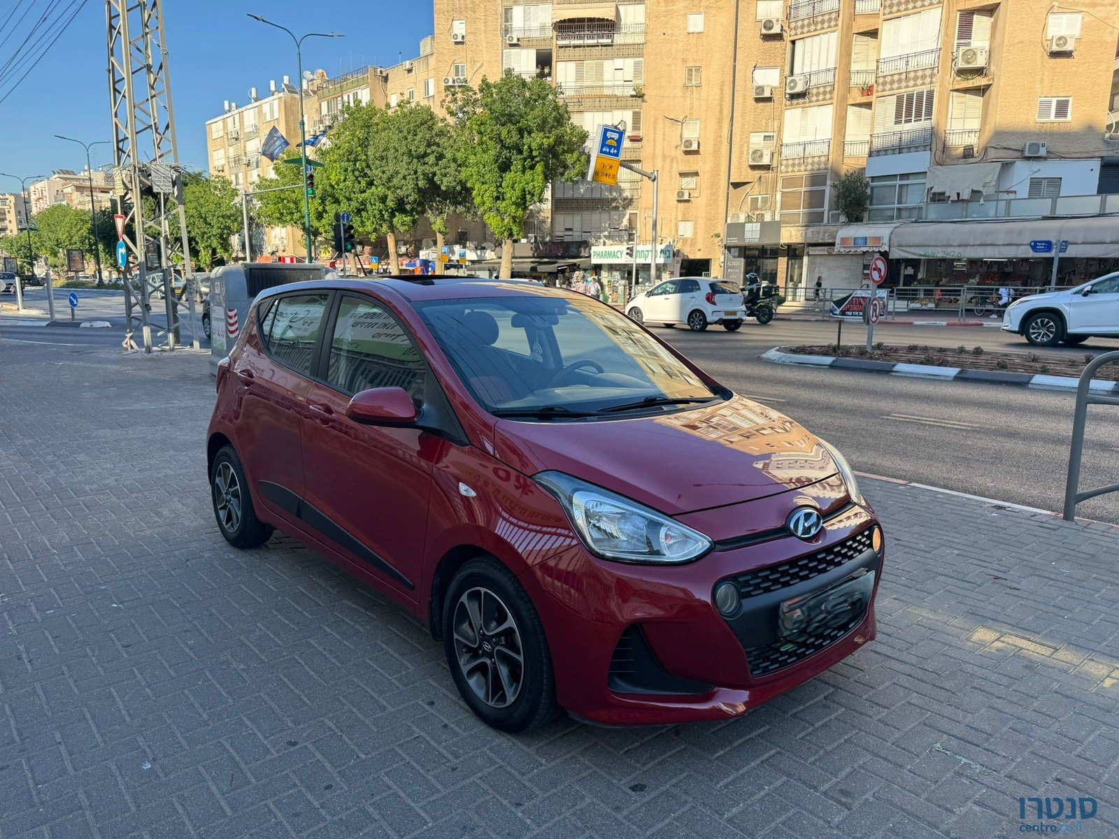 2021' Hyundai i10 photo #1