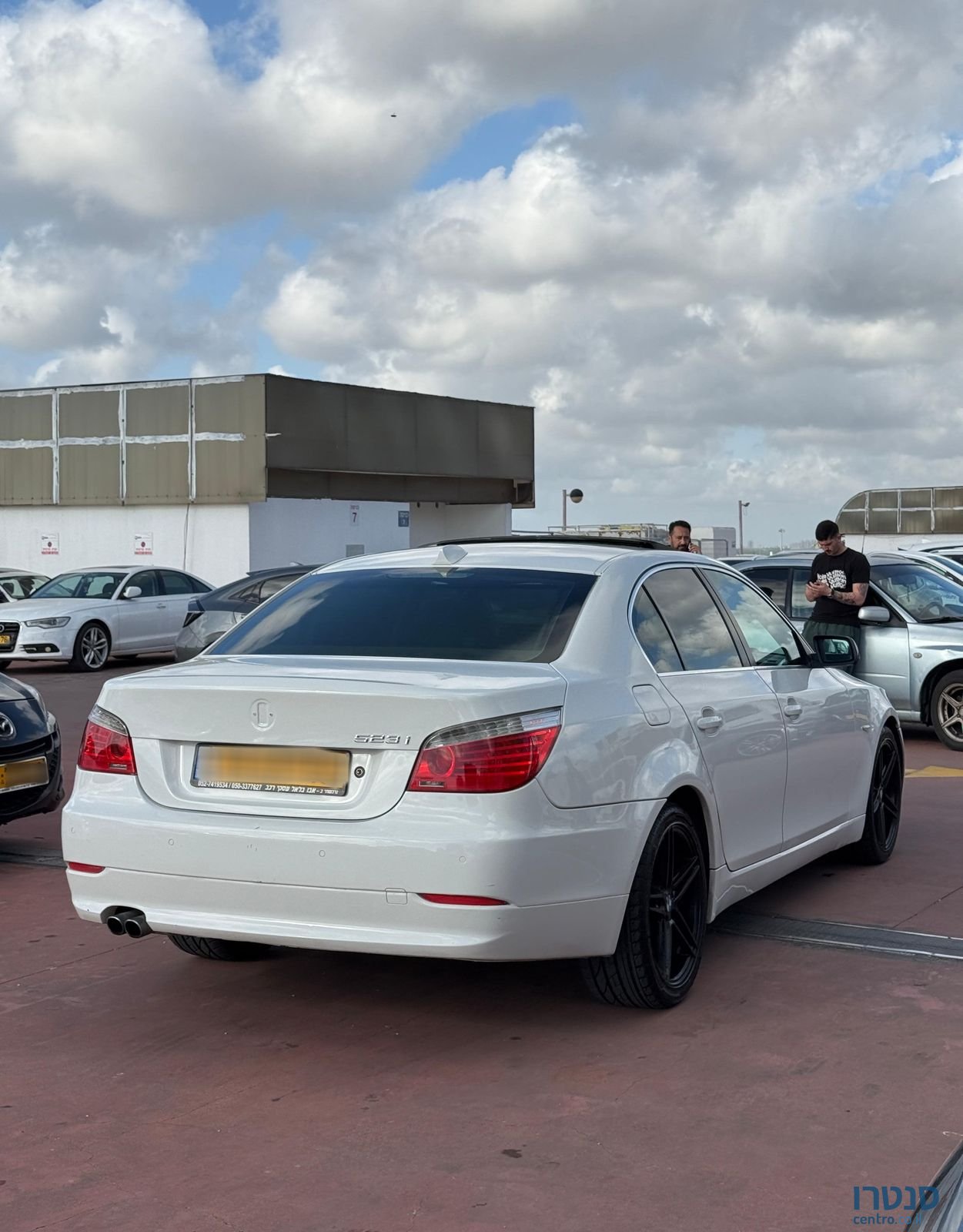 2009' BMW 5 Series ב מ וו סדרה 5 photo #2