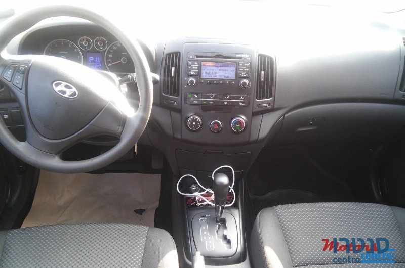 2011' Hyundai i30 photo #3