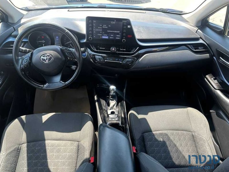 2020' Toyota C-HR טויוטה photo #5