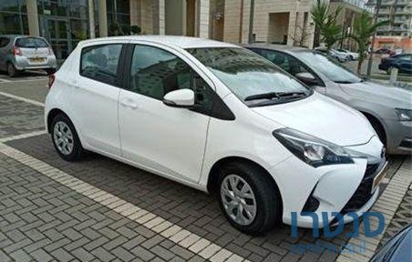 2018' Toyota Yaris טויוטה יאריס photo #1
