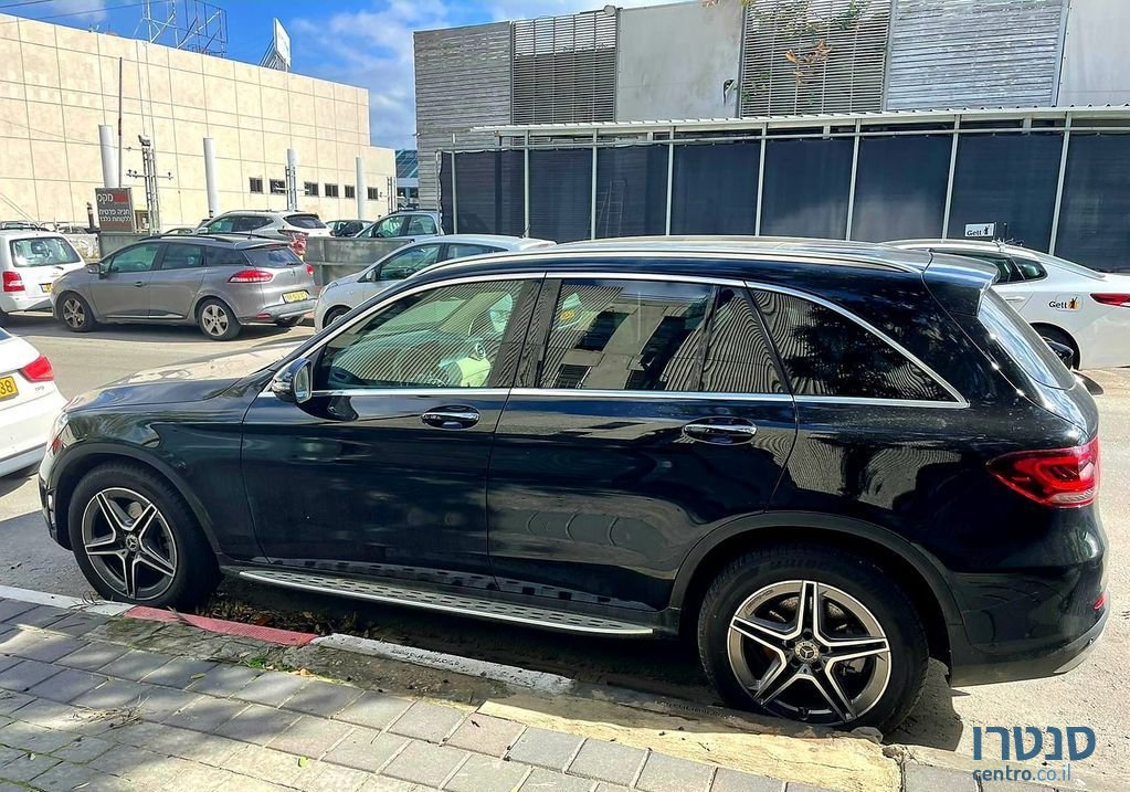 2021' Mercedes-Benz Glc מרצדס photo #5