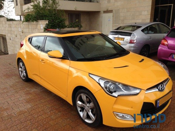 2013' Hyundai Veloster photo #1